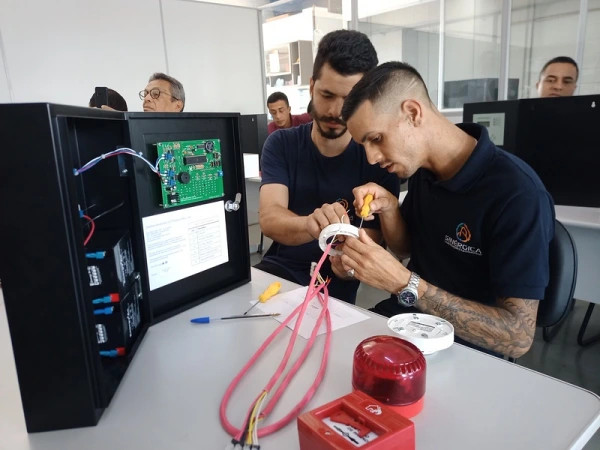 Instalação De Sistema De Alarme Incêndio Em Campinas??